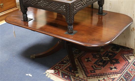 A mahogany coffee table W.121cm